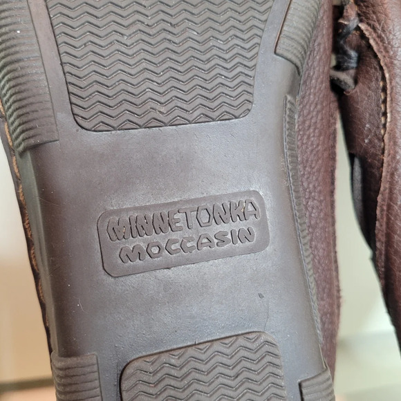 Minnetonka Moosehide Fringed Kilty Moccasin Chocolate Size Women's 10 - Picture 9 of 10